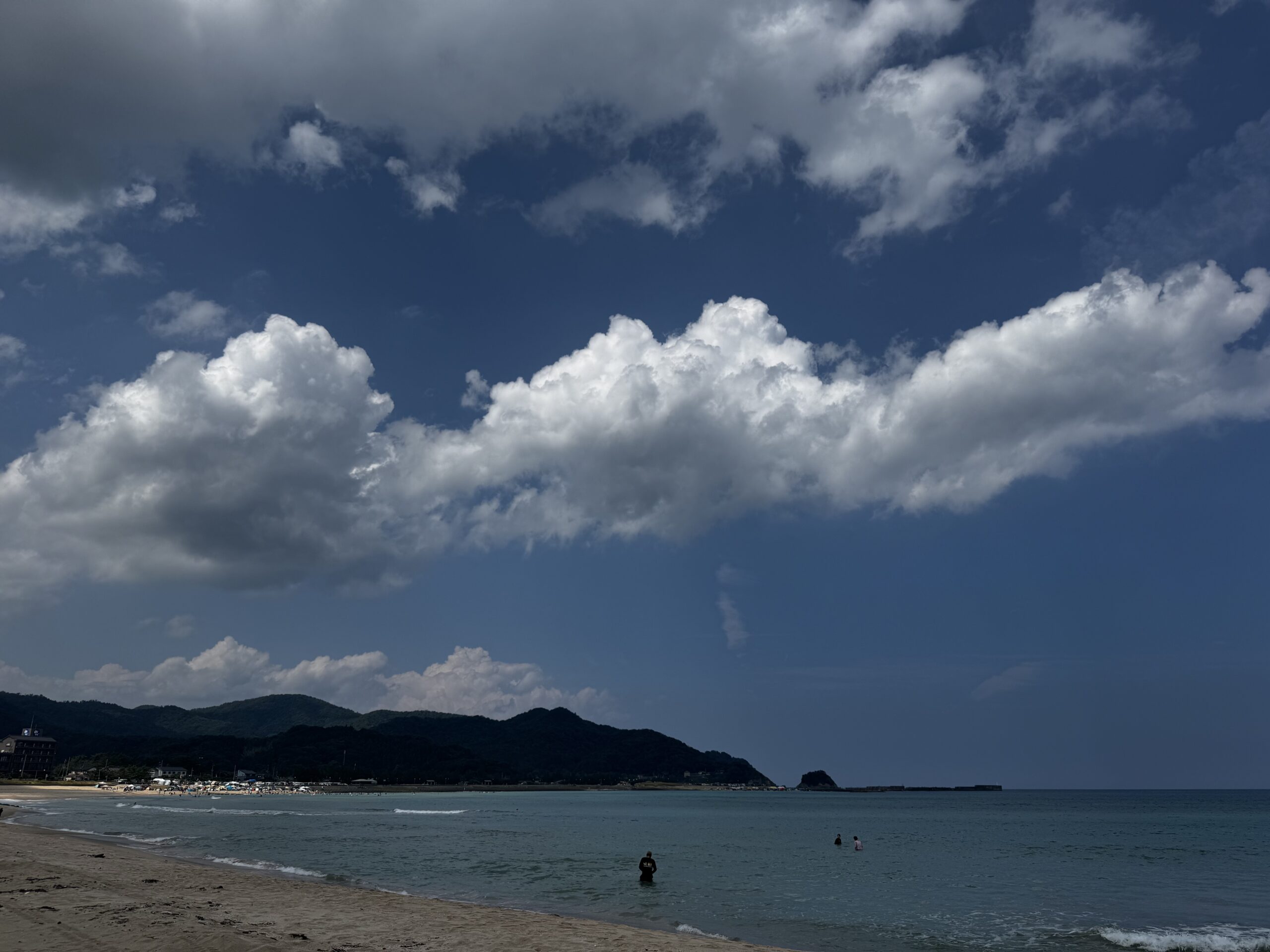 炎天下、時々雨のお盆